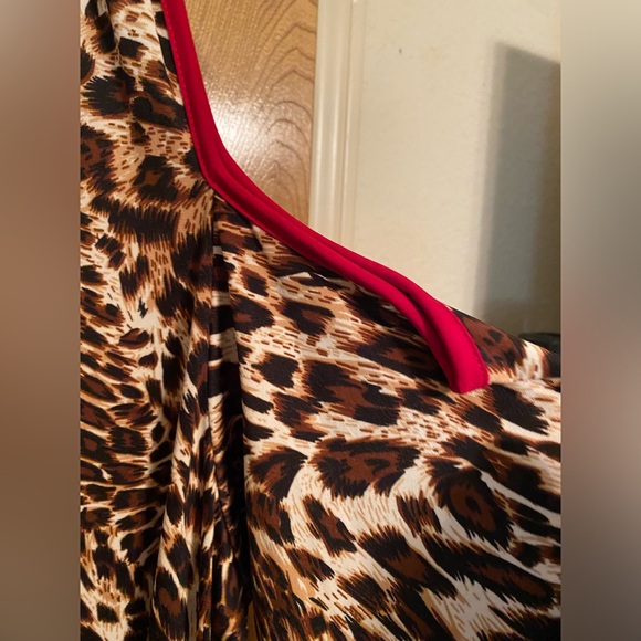 Ladies size 2X tunic. New with tags. - Picture 4 of 7